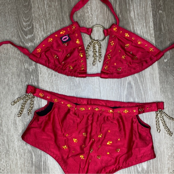 Pink Lips Bikini - Picture 2 of 2